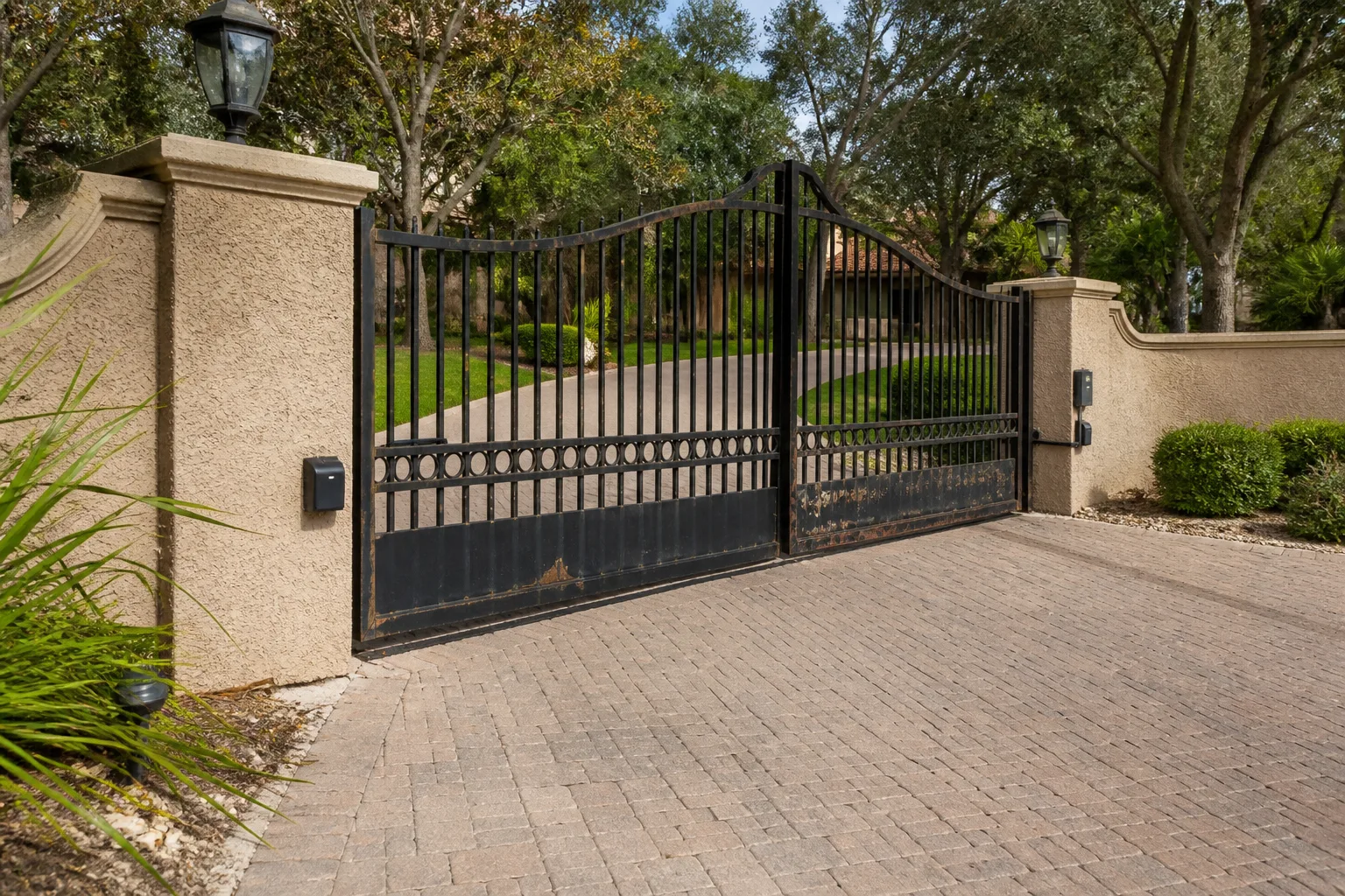 Gate Installation: Repair or Replace? How San Jose Homeowners Decide